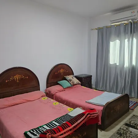 شاليةغرفتين,ولفنج ,وحمام كامل, وتراس يرى البحر قرية بلوا لاجون 2 ليله اقل حجز Apartment